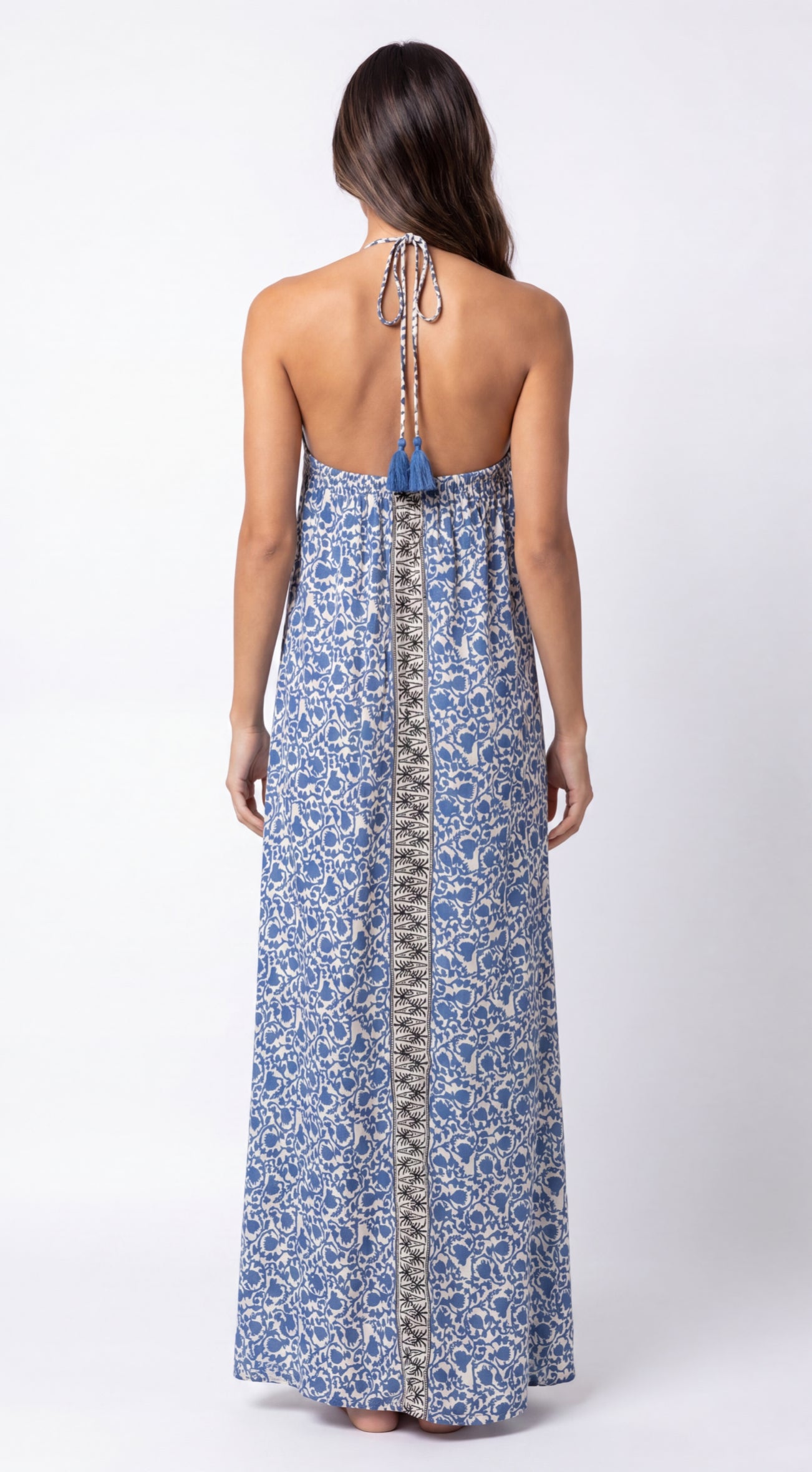 Vestito con ricamo centrale