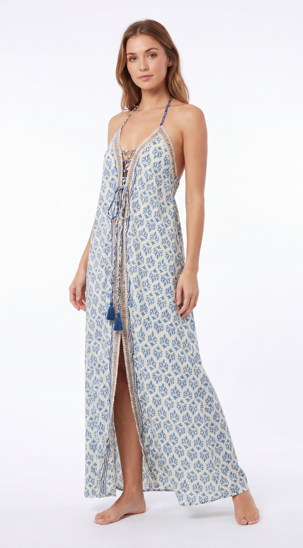 Vestito con ricamo centrale